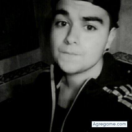 Am011 chico soltero en Reus