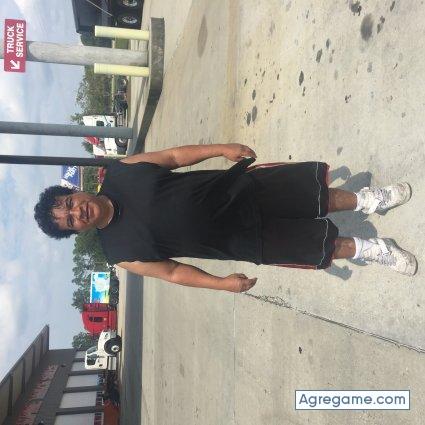 Sureno3 chico soltero en Central Falls