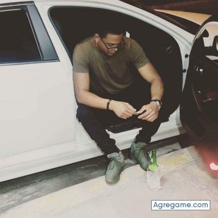 Daneirs chico soltero en Santo Domingo Este