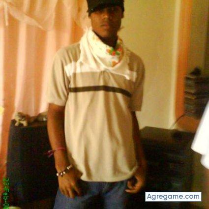 WILSON2 chico soltero en Licey Al Medio