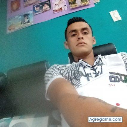 Delgao chico soltero en Tunja