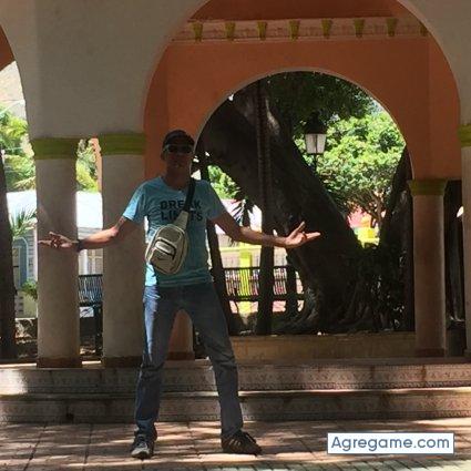 Julius312 chico divorciado en Azua De Compostela