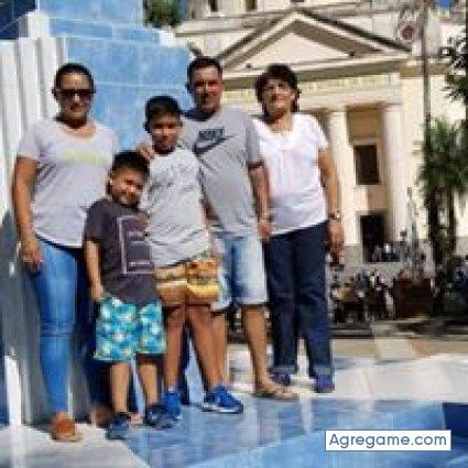 totoortiz chico soltero en Vista Flores