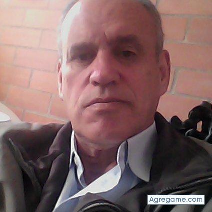 camionetadosmil chico soltero en Bogotá
