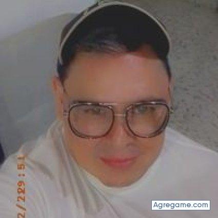 huerarroyave chico soltero en Achí