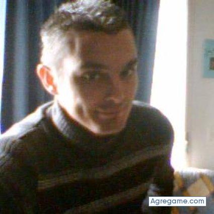 medina chico soltero en Blanes