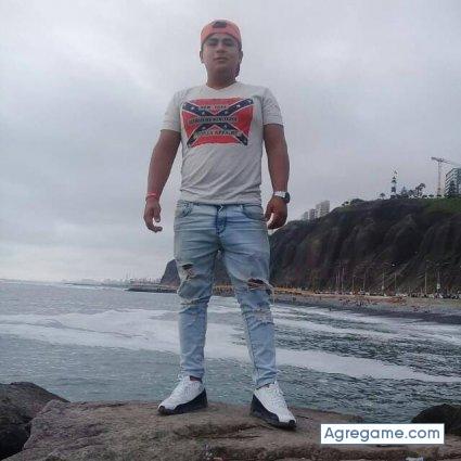 Valentino1469 chico soltero en Hacienda Carapongo