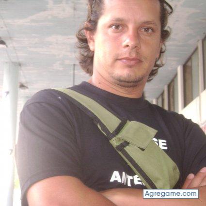 lazaeta chico soltero en Coronel Pringles