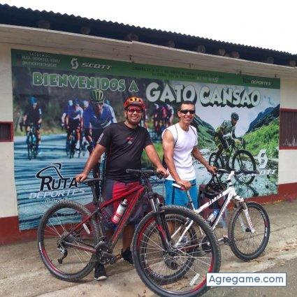 ANDRES_2800 chico soltero en Puerto Caicedo