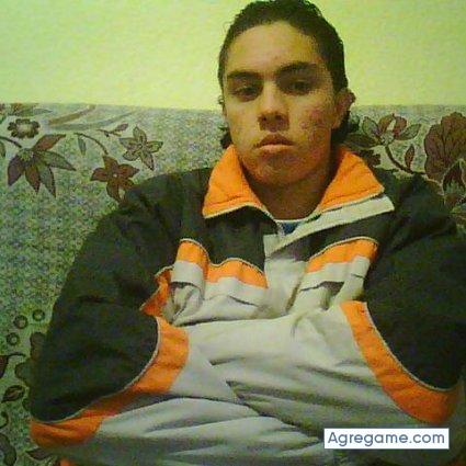 Richieri chico soltero en Almería