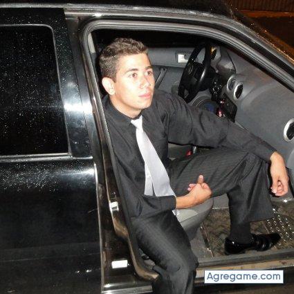 Julianows chico soltero en 