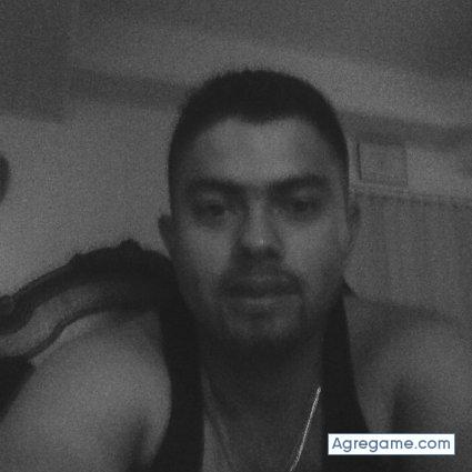 Natonio chico soltero en Chapel Hill