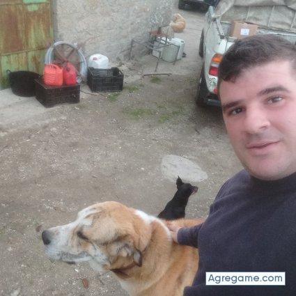 Danielcuco chico soltero en Monforte de Lemos