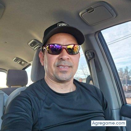 josegregorio31090 chico separado en Lexington