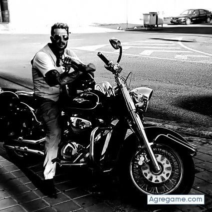 Angrey chico soltero en San Jose De La Rinconada