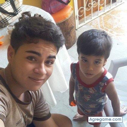 rodrigoalvares chico soltero en El Salvador
