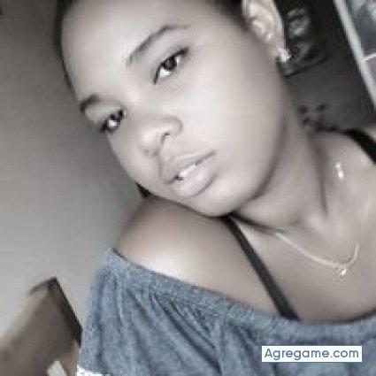 viviannysuarez chica soltera en Morón