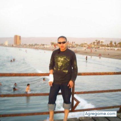 Aaron777 chico soltero en Villa Tunari