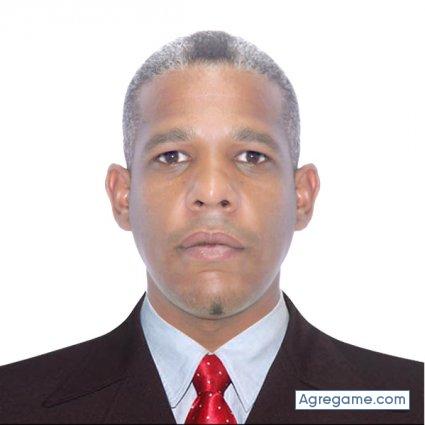 Ernest390000 chico soltero en Arroyo Naranjo