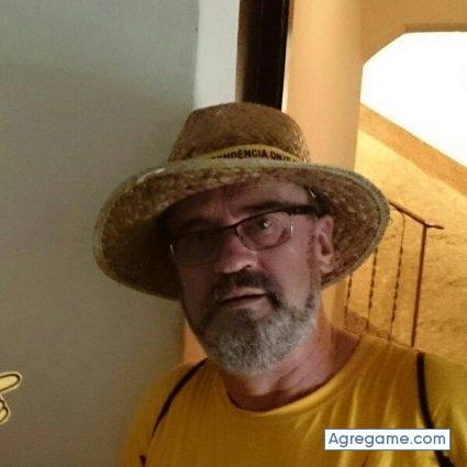 PEPcat chico soltero en Palafolls