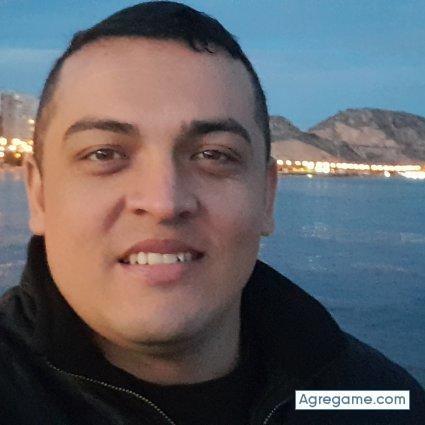 JJovanii chico soltero en Gata De Gorgos