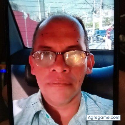 Frayed chico soltero en Garland