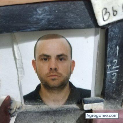 Rey198 chico soltero en Lebrija