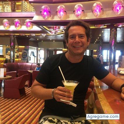 MarUr8520 chico casado en La Toma