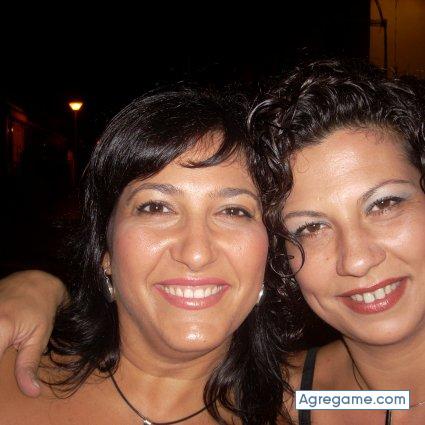 superandaluza chica soltera en Huelva