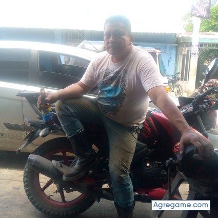 Luisocano chico soltero en Inírida