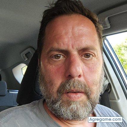 Chuzin chico soltero en Caraquiz