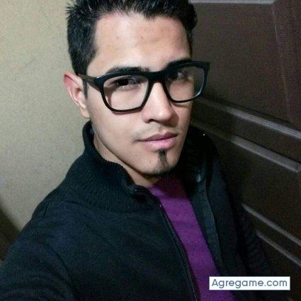 LaxusRevenant chico soltero en Cartago