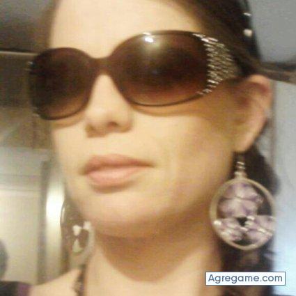 Sallielove chica soltera en Topeka