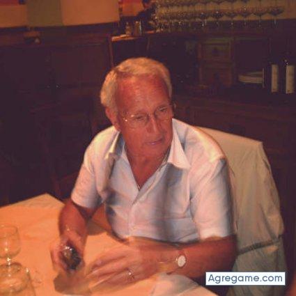 Schumy chico divorciado en Zahara De Los Atunes