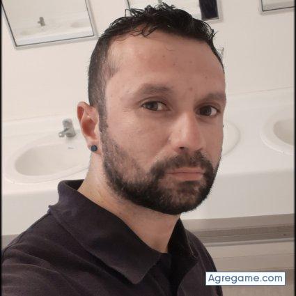 Rigocy chico soltero en Linares