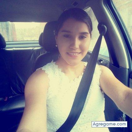 Andrea000007 chica soltera en Nueva Loja