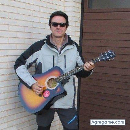 vikhono chico soltero en Toro