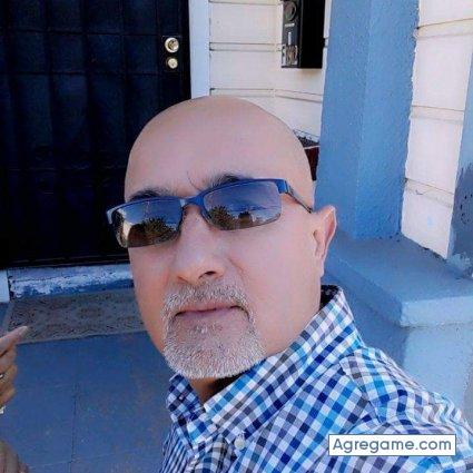 Ernestolopez1974 chico soltero en Pensacola