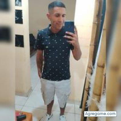 fabriciodamian chico soltero en Ituzaingó