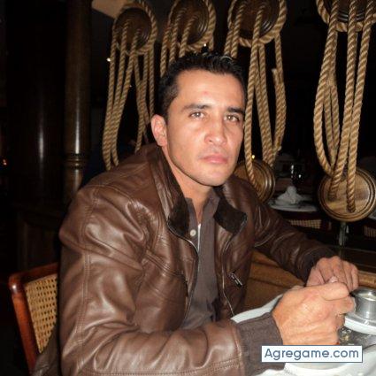 alex75 chico casado en Bogotá