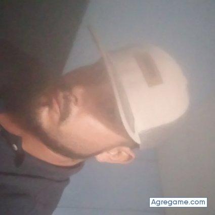 Piluyo chico soltero en Saint Cloud