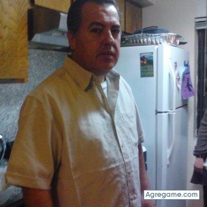 miki66 chico separado en Thousand Oaks