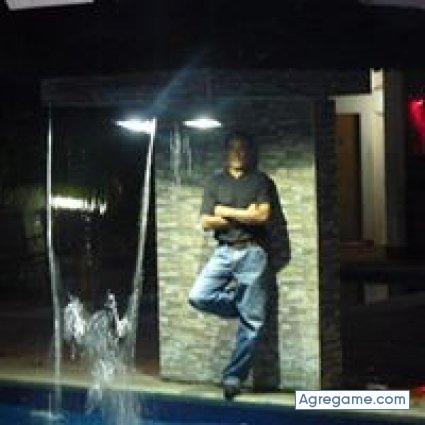 avesexoticas chico soltero en Upata