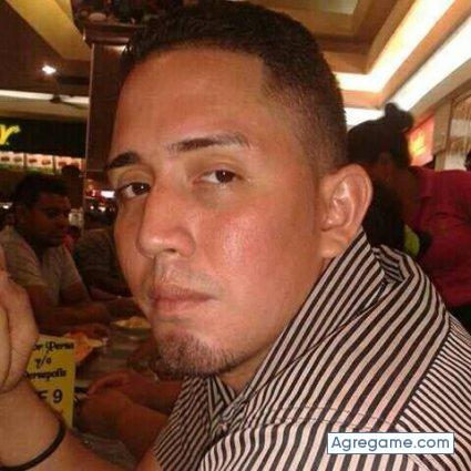 julioguillen chico soltero en Empalme San Benito