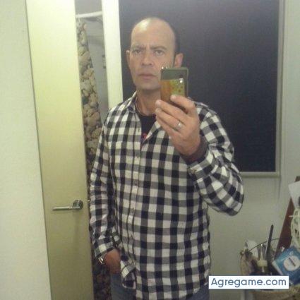 Camioneromotero chico soltero en Villanueva De La Jara