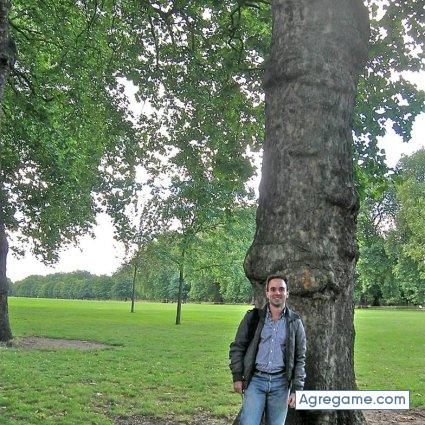 Carlosoctubre chico soltero en Barcelona