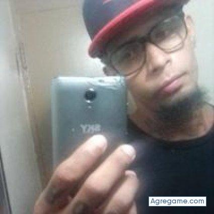 yngrosado chico soltero en 