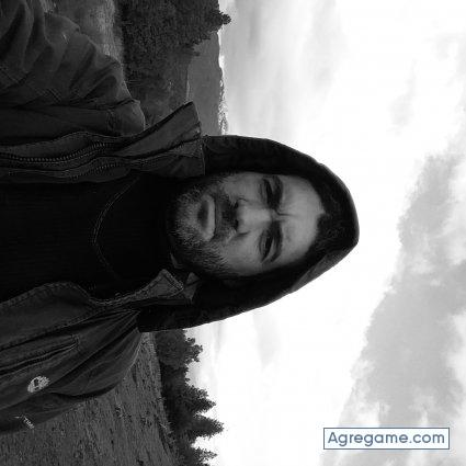 Facuquemador chico soltero en Lago Puelo