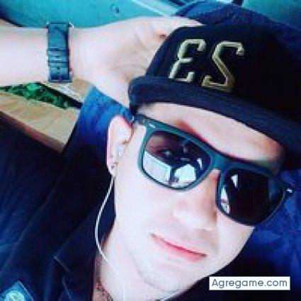 ebraingamboa chico soltero en Santa Inés