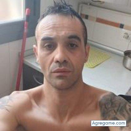 manuelde7713 chico soltero en Barrio Peral